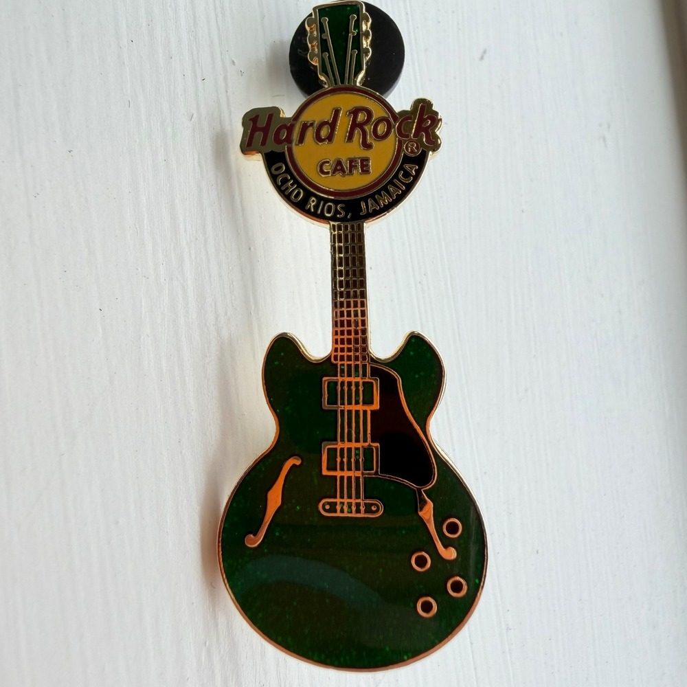 Hard Rock Cafe Ocho Rios Jamaica Green Glitter Guitar Enamel Pin Souvenir